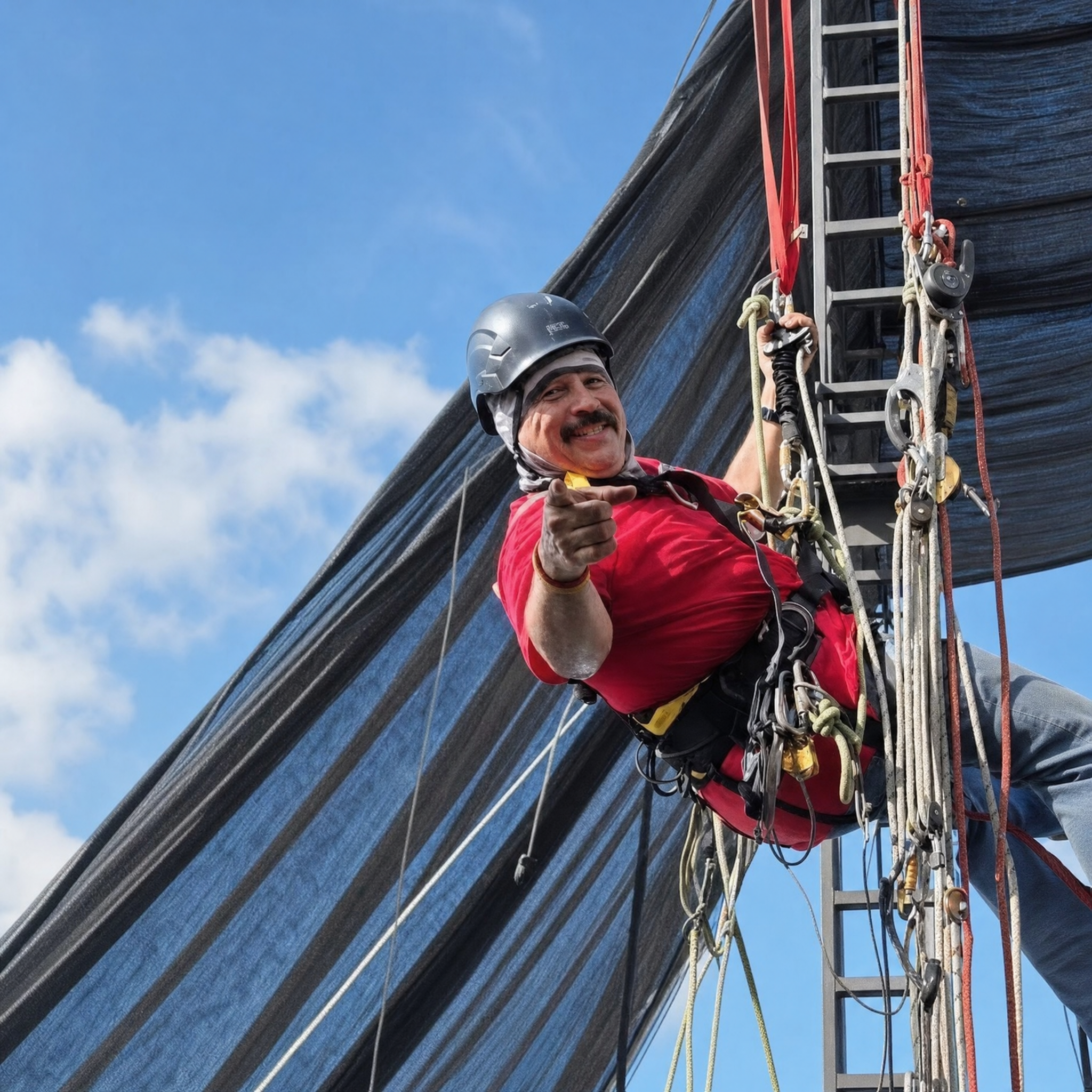 Participant performing a rope access maneuver